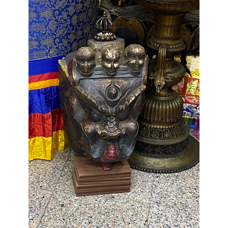 超特殊！木雕龍王大面具（69 cm )～尼泊爾