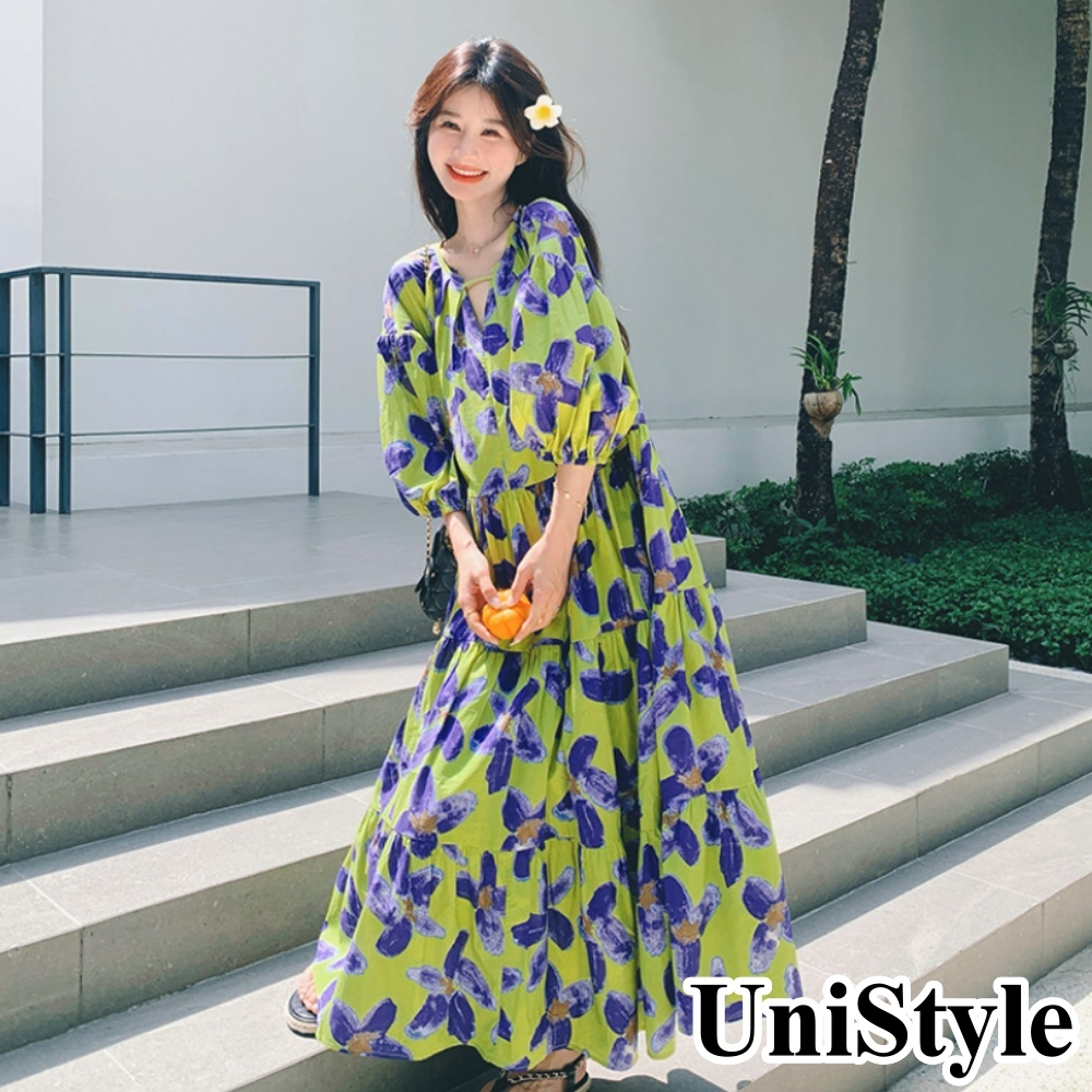 【UniStyle】碎花五分袖洋裝 韓系V領復古度假風連身裙 女 ZMC021-9127(綠)