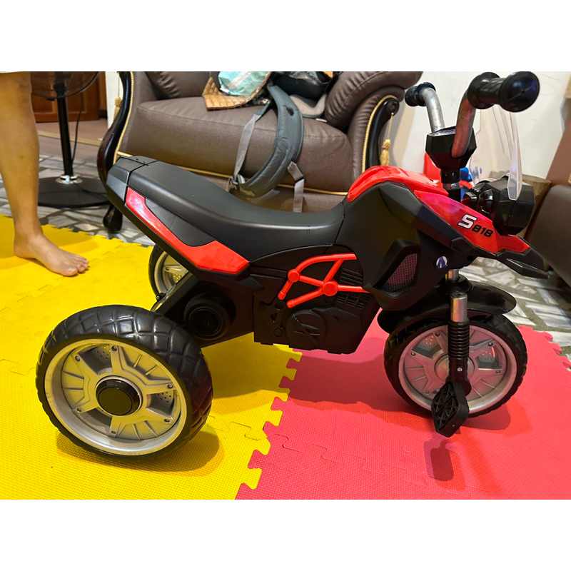 二手-兒童三輪摩托車造型腳踏車