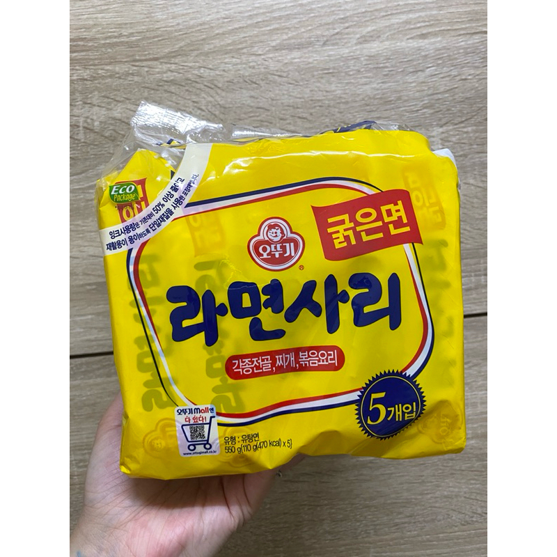 韓國不倒翁Q拉麵「粗麵條」-效期很新，一袋（5包）$65