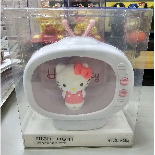 正版 授權 三麗鷗 系列 miniso 名創優品 hello Kitty 凱蒂貓 電視機造型小夜燈