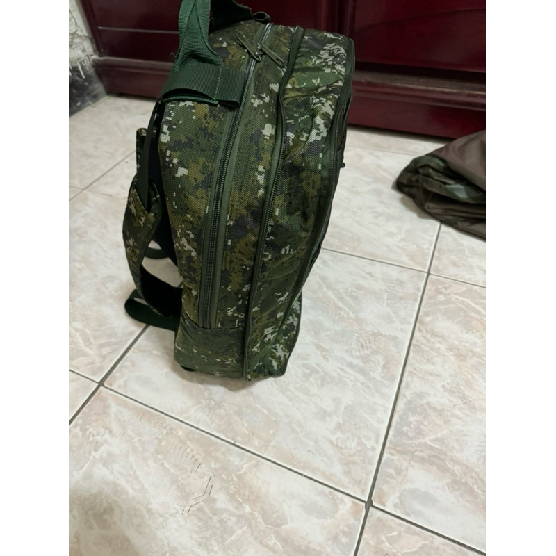 國軍迷彩背包，當兵、露營皆可用