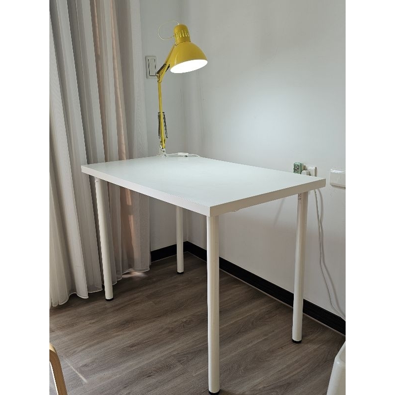 IkeaLINNMON/ADILS桌子與檯燈合售