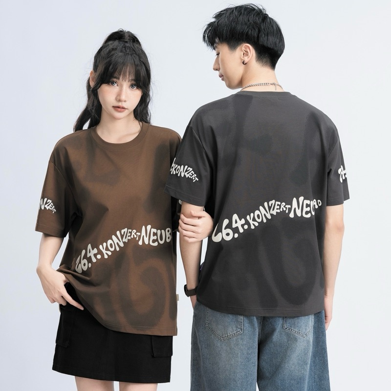 新掀貨服飾《GOES  CLUB》情侶必備❤️韓版可愛印花大碼情侶T恤😍2240105（咖）/2240106（灰）