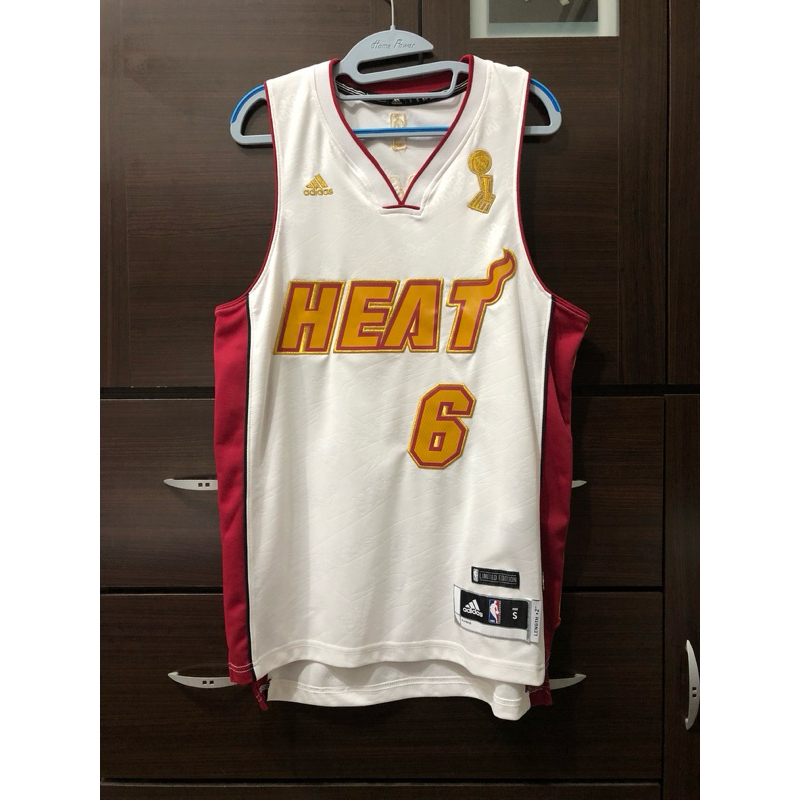 ADIDAS NBA MIAMI HEAT JAMES 小皇帝 熱火 2013冠軍紀念 S號 球衣
