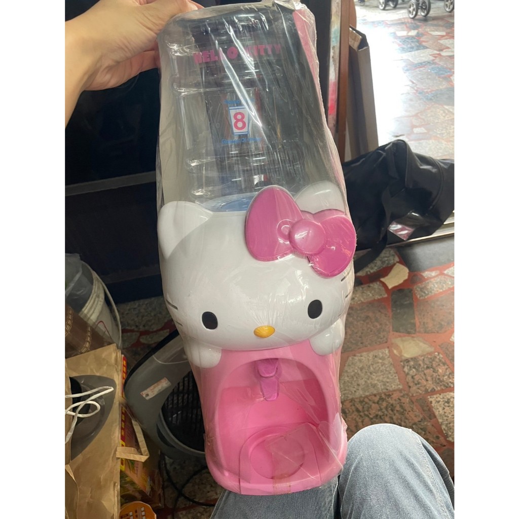 【吉兒二手商店】全新 Hello Kitty 飲水機 2公升 好市多 costco