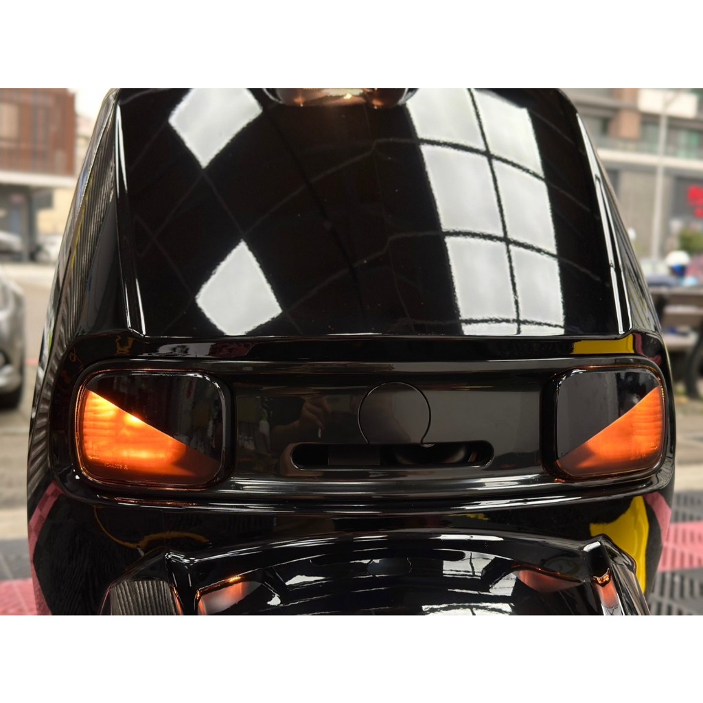 [膜谷包膜工作室] Suzuki Sui 125 前方向燈生氣貼 (一對)  改色 電腦裁切