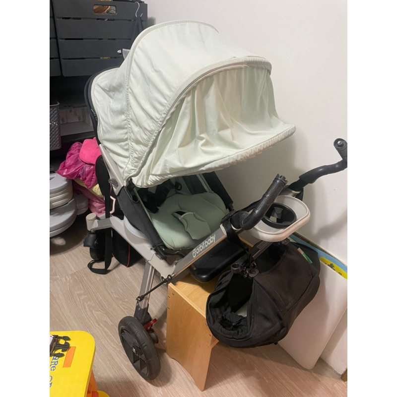 嬰兒推車界的賓利(原價破萬）  Orbit baby G2 兒童座椅+手推車+餐盤架+置物包+雨罩