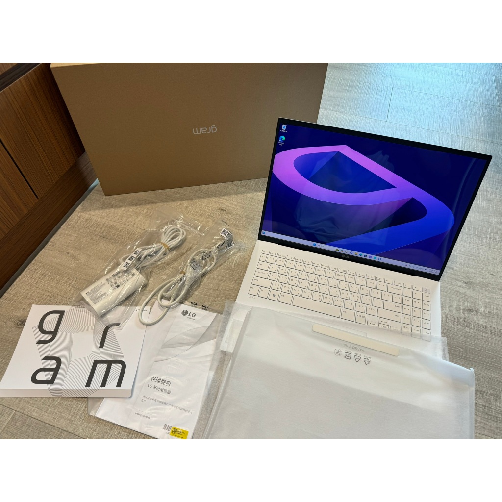 LG Gram 16Z90Q I5-1240P 白色 16吋 極致窄邊 二手筆電 商務筆電 輕薄筆電 文書筆電