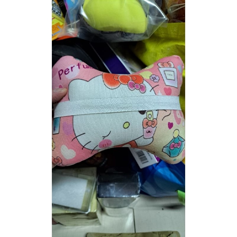 三麗鷗，Hello Kitty，車用頸枕，午睡枕，枕頭，全新