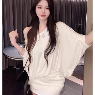 ✨ 四葉幸運草~ * ✨4523慵懶風 鬥篷 蝙蝠袖🌈莫代爾 半袖斜肩 T恤女 純欲風🌈百搭 寬鬆露肩 ins上衣m
