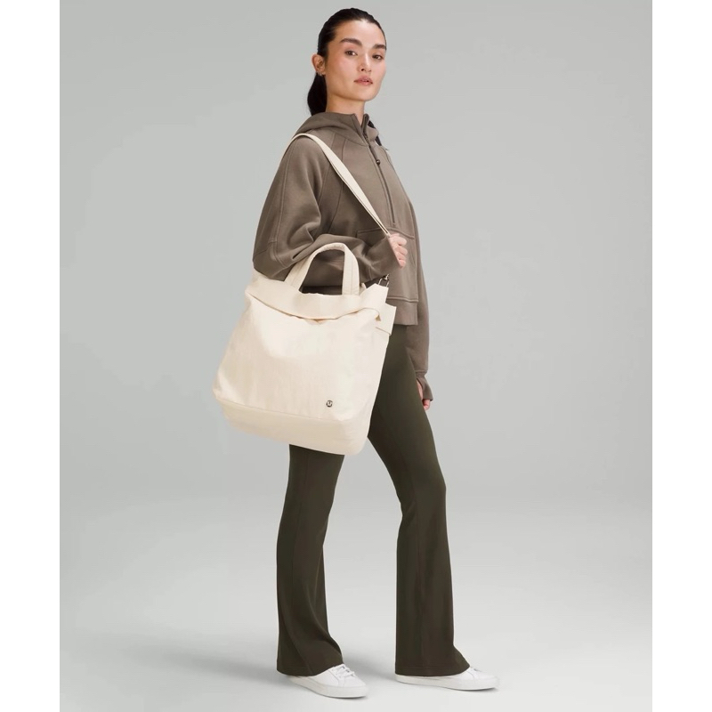 全新正品 Lululemon On My Level Bag 19L