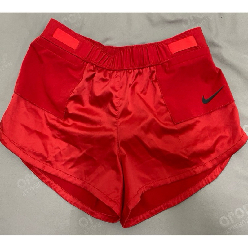 Nike 飄褲 跑步短褲 有口袋 只穿一次 S號