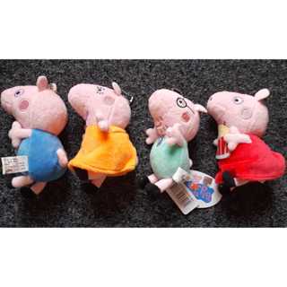 二手粉紅豬小妹 Peppa Pig George Mummy Daddy 一家人玩具娃娃公仔11公分 共4 個