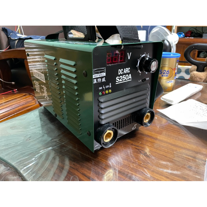 【高雄.屏東工具出租】 電焊機出租  台灣製 漢特威 鐵漢牌 S250A 防電擊變頻電焊機 AC110/220V