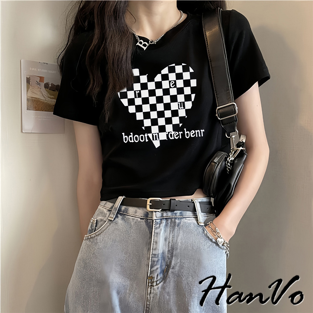 【HanVo】愛心棋盤格短版短袖上衣 圓領棉質透氣吸濕排汗 韓系顯瘦穿搭 女生衣著 0112