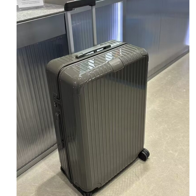 二手正品 現貨（98新）RIMOWA Essential Check-in L 30寸 灰色  行李箱 礦岩灰 拉桿箱