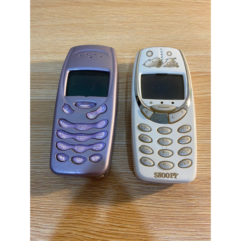 早期 Nokia 3310 兩支合售 500 復古 擺飾 收藏