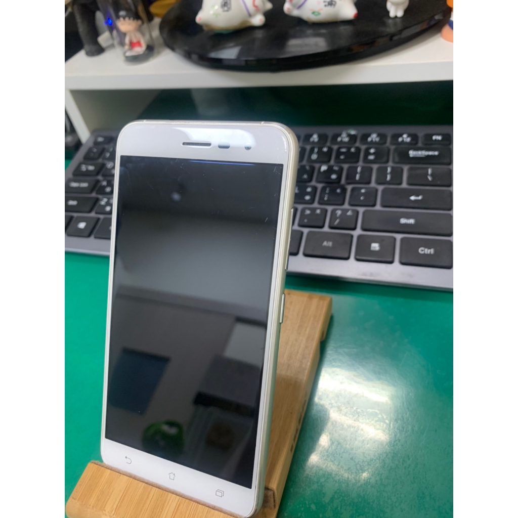 ASUS ZenFone 3 (ZE520KL) 32G白色/ 二手手機/ 二手機