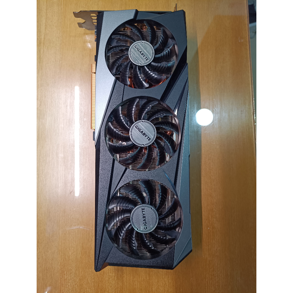 技嘉 Gigabyte Radeon RX 6700 XT 12G 極新 保固到2026