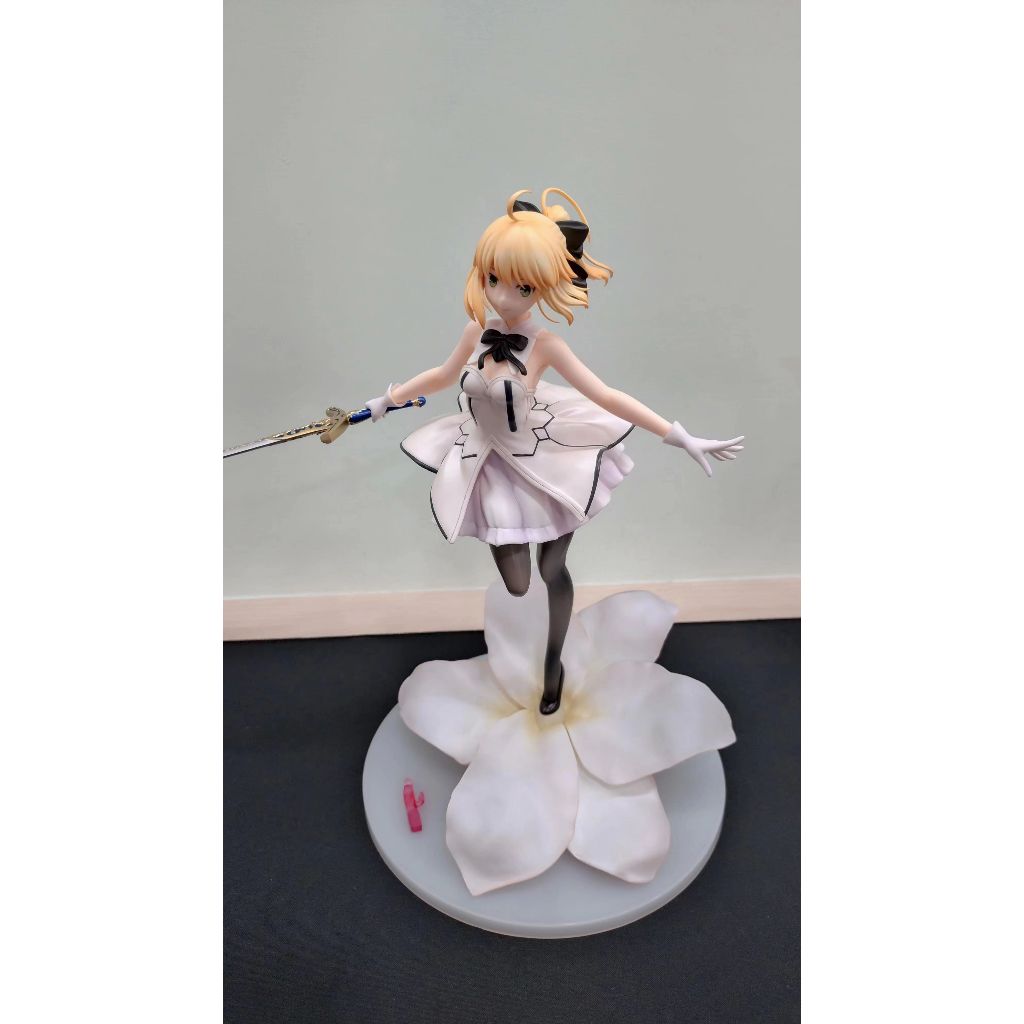 AQUAMARINE Saber Lily 禮服 黑絲高跟 無盒無殼 腳部有一2mm割痕