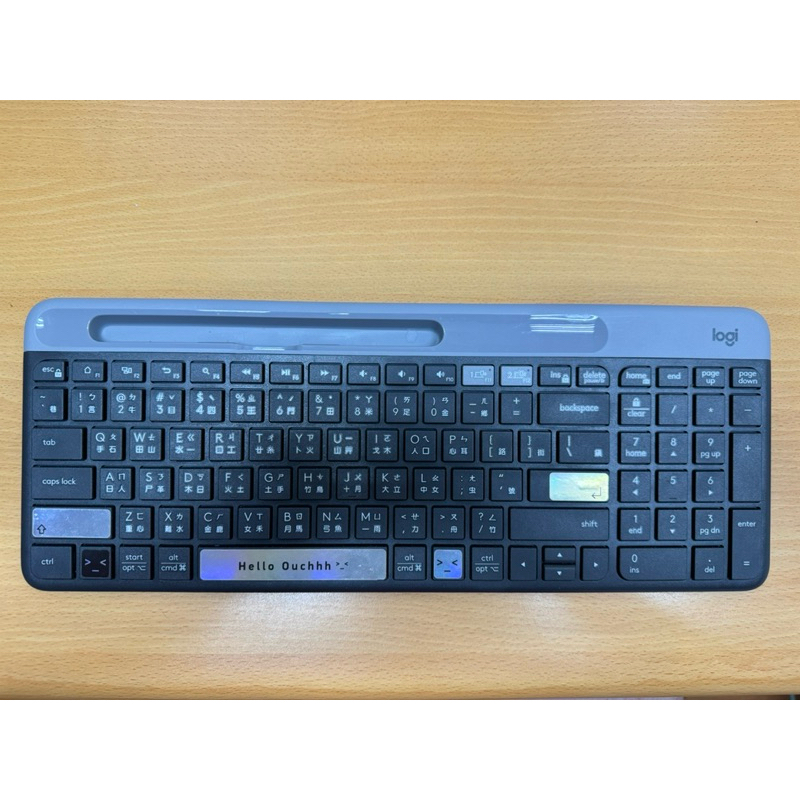 Logitech 羅技 K580 超薄跨平台藍牙鍵盤（二手）