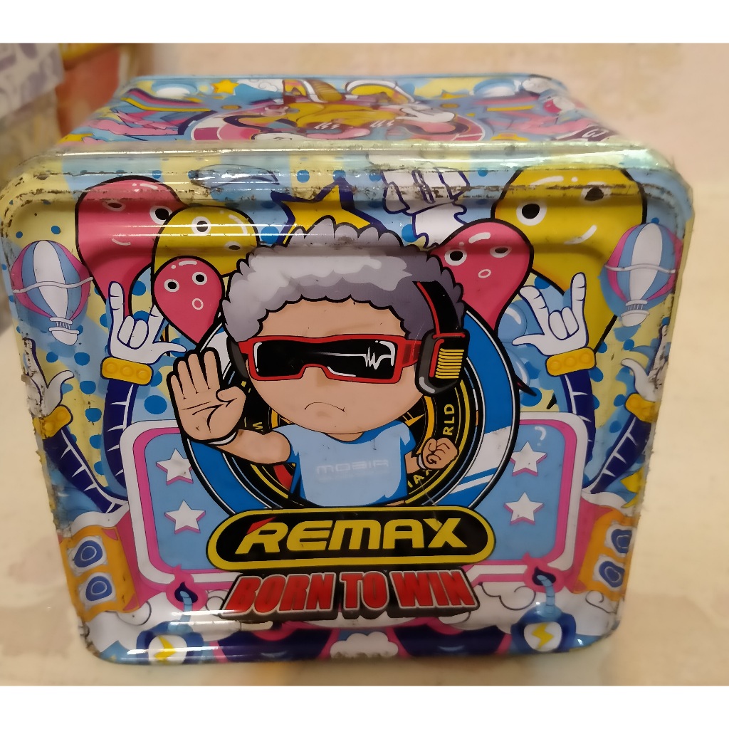 【現貨】 REMAX RM-559W 智能手錶 藍牙手錶 多功能 彩屏 運動手環 鐵盒 方盒 智慧手環手錶 智能運動手錶