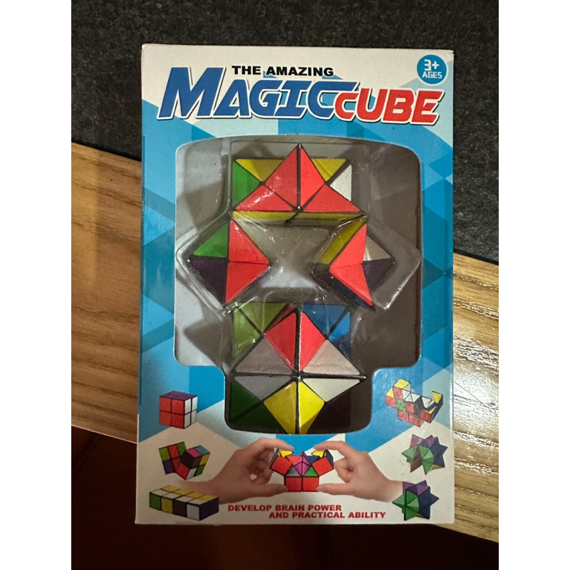《正版》4 件2合1組合魔術方塊玩具 魔術方塊 變形無限幾何拼圖玩具  迷你形狀變形方塊  * 可議價  歡迎私訊我♡