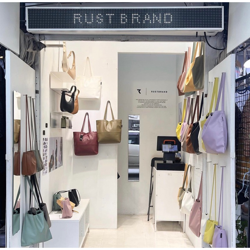 Rust Brand 🇹🇭泰國設計師 手工皮革包 🔜經典流浪包(中款/大款)、百搭水桶包、時尚半月肩背包、休閒托特包