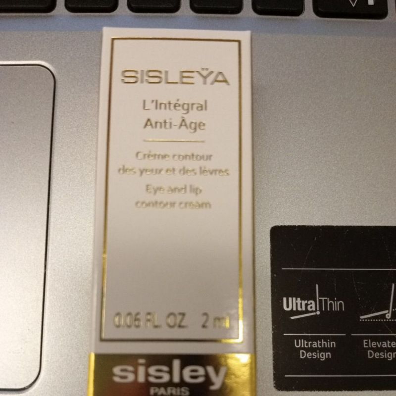 Sisley 抗皺活膚御緻眼唇霜