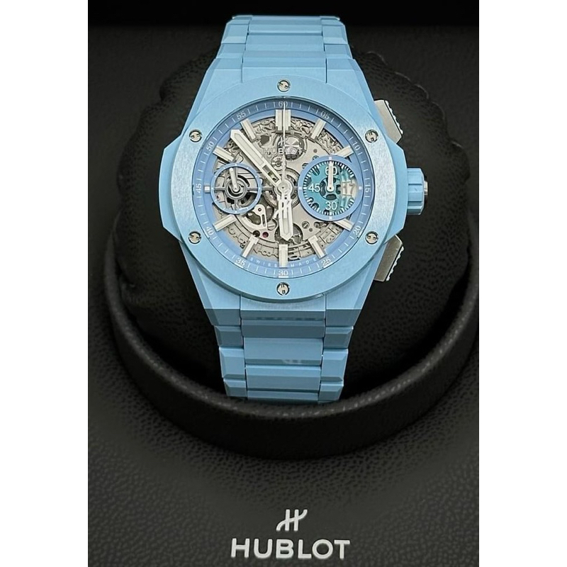 HUBLOT | Big Bang Integrated彩色陶瓷鍊帶計時碼錶 清爽正裝造型 天空藍 67/250限量款