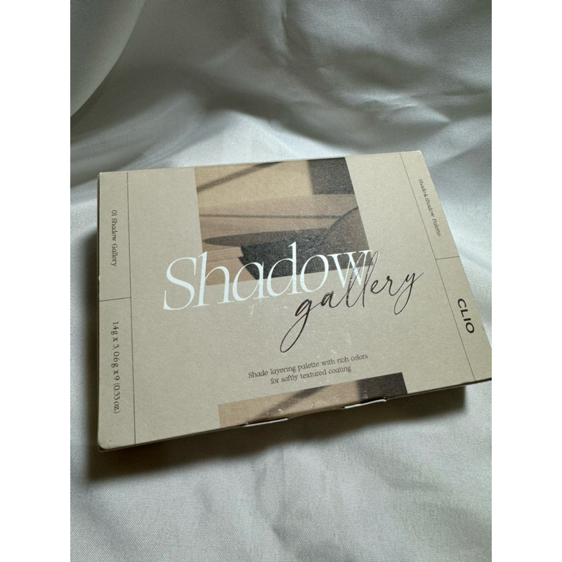 全新！Clio 12色眼影修容彩妝盤 色號：01 Shadow gallery