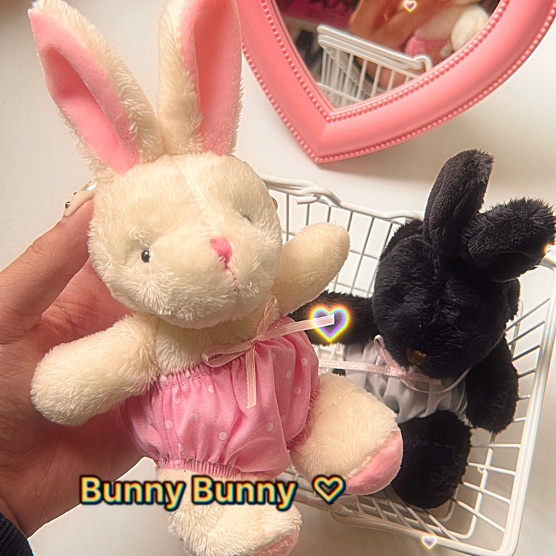 【現貨】G12 穿著小褲褲的兔兔🐰 - 吊飾 正韓飾品