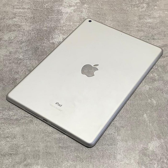 IPAD 9 2021 9代 9th (10.2吋) 64G 64GB WIFI 銀《二手 無盒裝》A65298