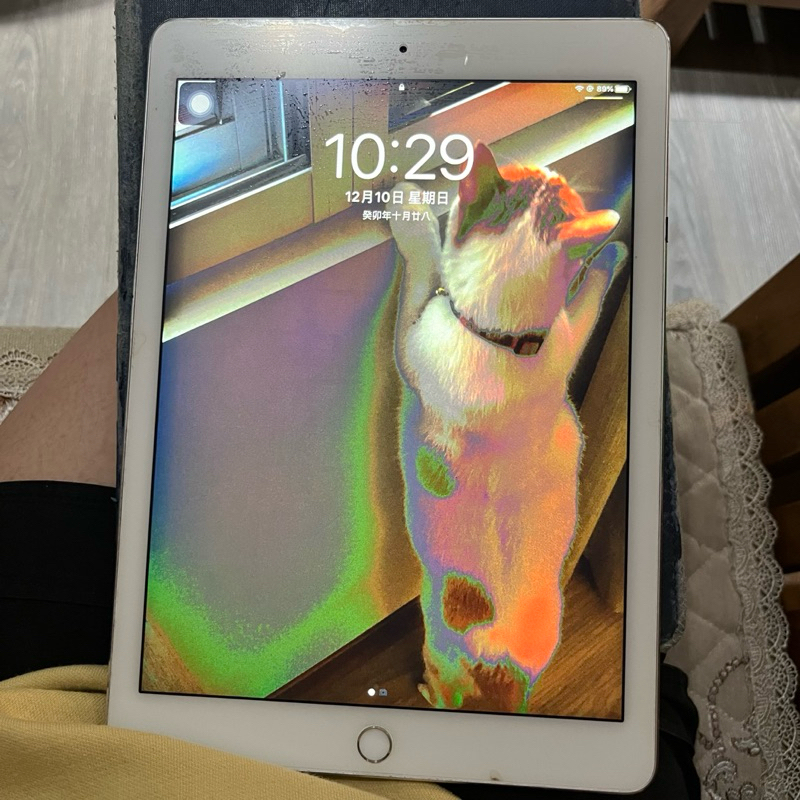 二手-iPad Air2 128G 裸機🍎蘋果平板有受損但功能正常。