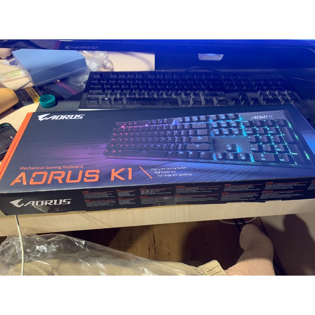 Gigabyte技嘉 AORUS K1 機械式鍵盤/紅軸/中文/RGB/鍵盤/電競/CHERRY/巨集