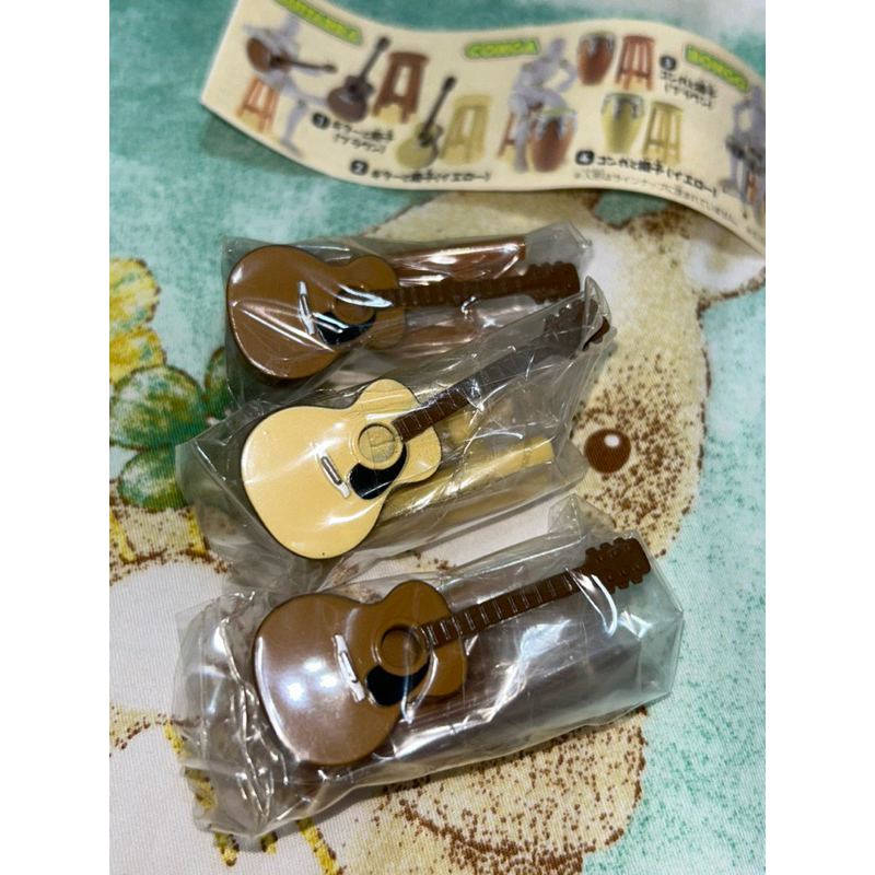 吉他造型扭蛋 扭蛋 吉他造型 禮物 禮品 生日禮物 交換禮物 聖誕禮物