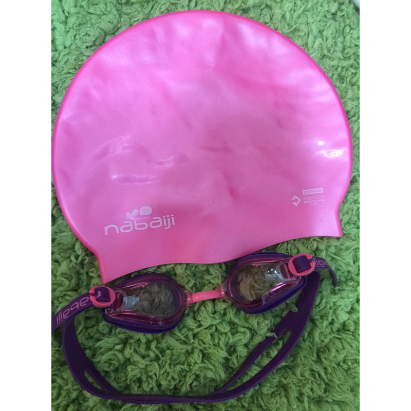 迪卡儂兒童泳鏡泳帽組（泳鏡用過二次、矽膠防水帽如圖）