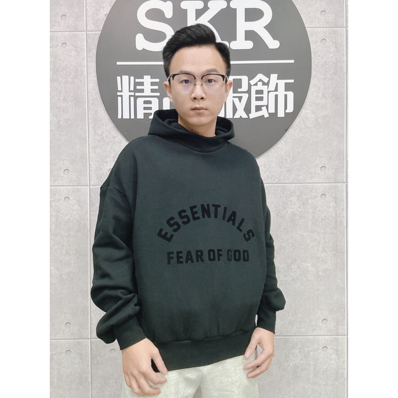 ［SKR精品服飾］Fear of God FOG Essentials 23ss 小高領 玄黑色 長袖帽T 寬鬆版型