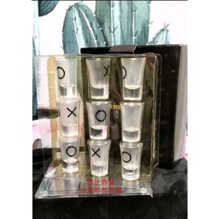 Hennessy井遊戲酒杯1組(含壓克力盤加9個杯子)因杯子放久有霧狀是正常清洗過就可以， 所以不建議購買