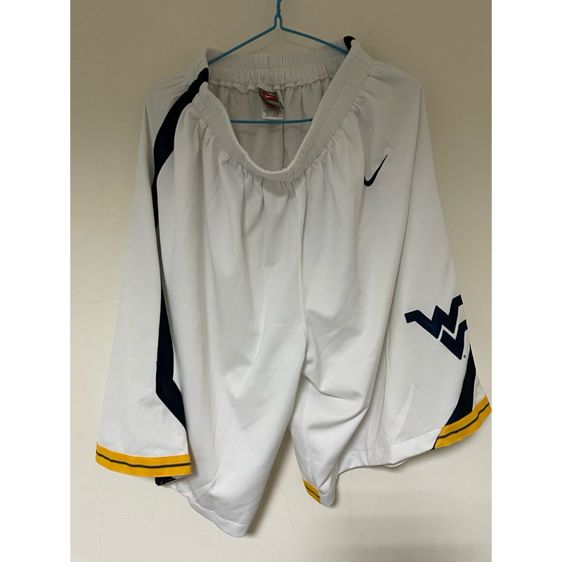 NIKE NCAA 西維吉尼大學籃球隊球褲WEST VIRGINIA UNIVERSITY SHORT