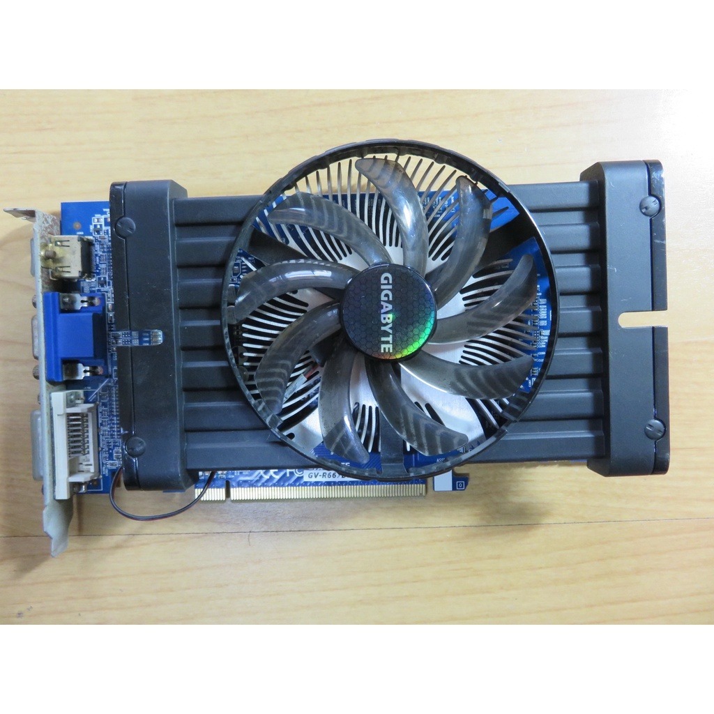 E.PCI-E顯示卡-技嘉GV-R667D3-2GI/128BIT /DDR3 HDMI 2560x1600直購價300