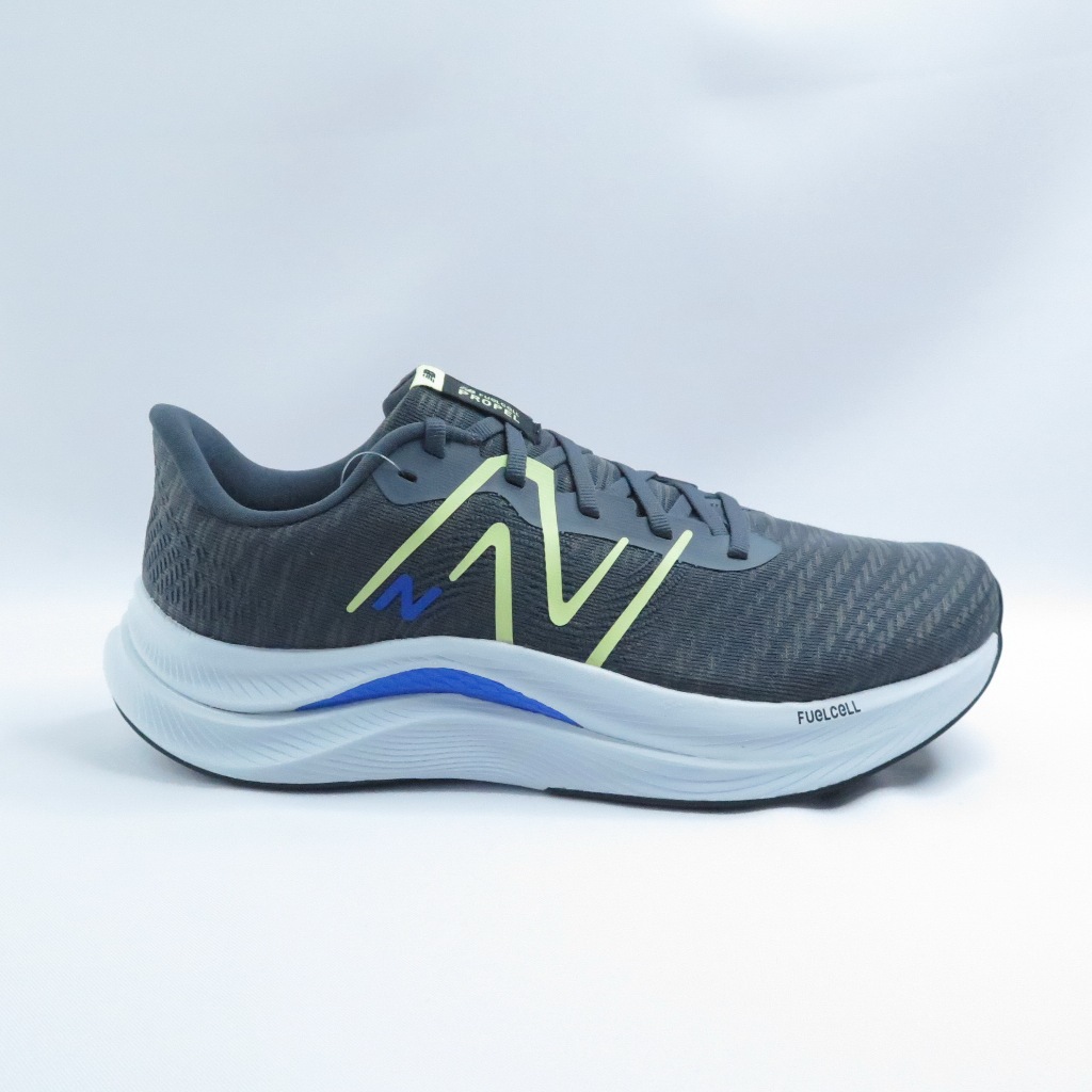 New Balance MFCPRCC4 FuelCell Propel v4 男慢跑鞋 2E楦 石墨灰