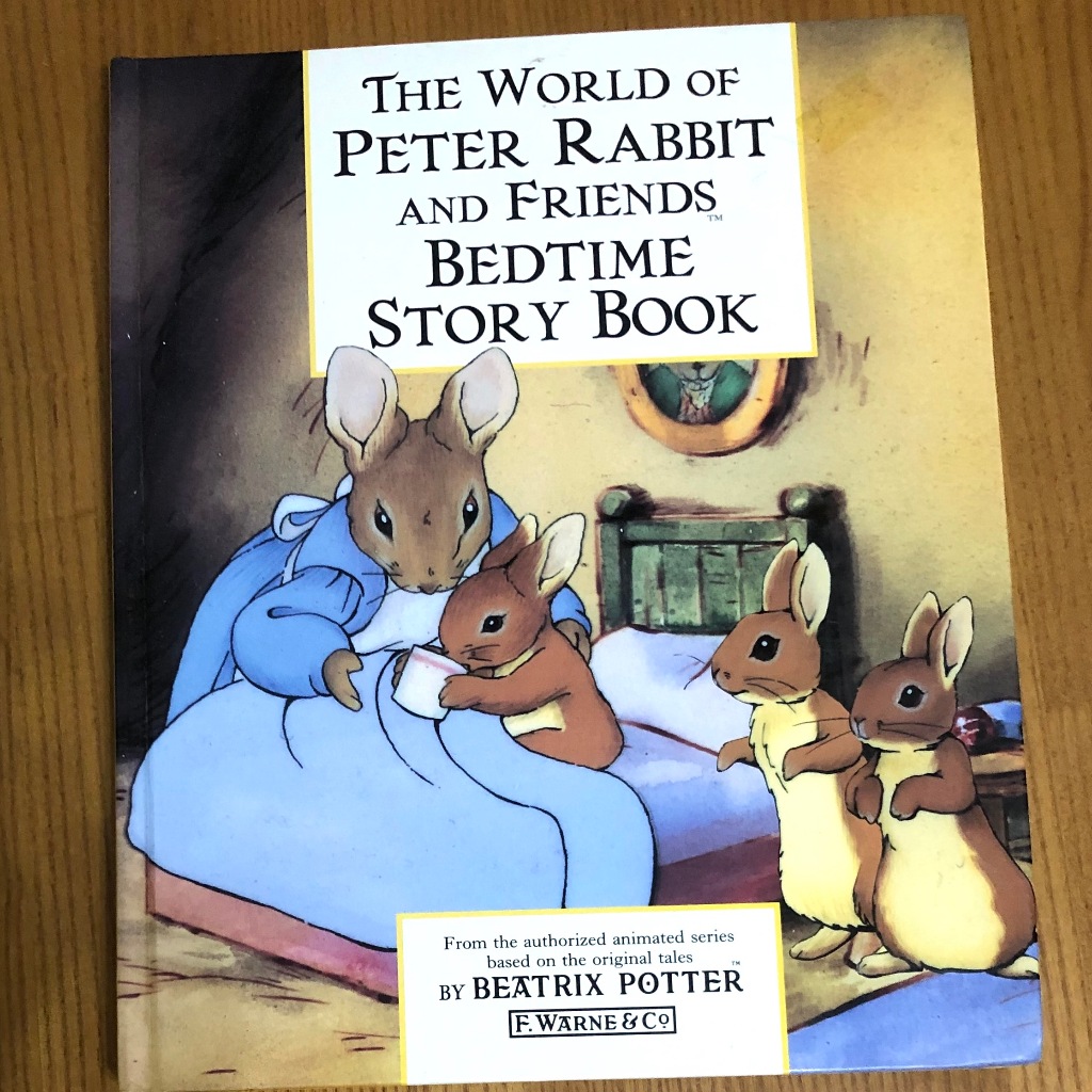 Beatrix Potter The World of Peter Rabbit And Friends彼得兔床邊故事書