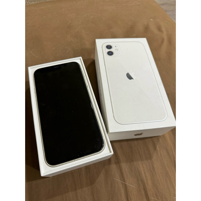 iPhone 11 二手 白 128g 現貨 台中可面交