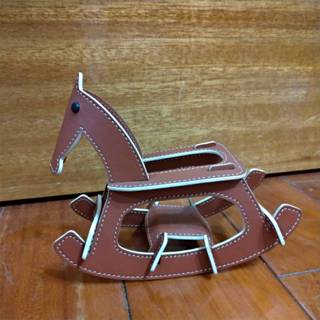 25TOGO DESIGN ROCKING HORSE 搖搖馬手機座