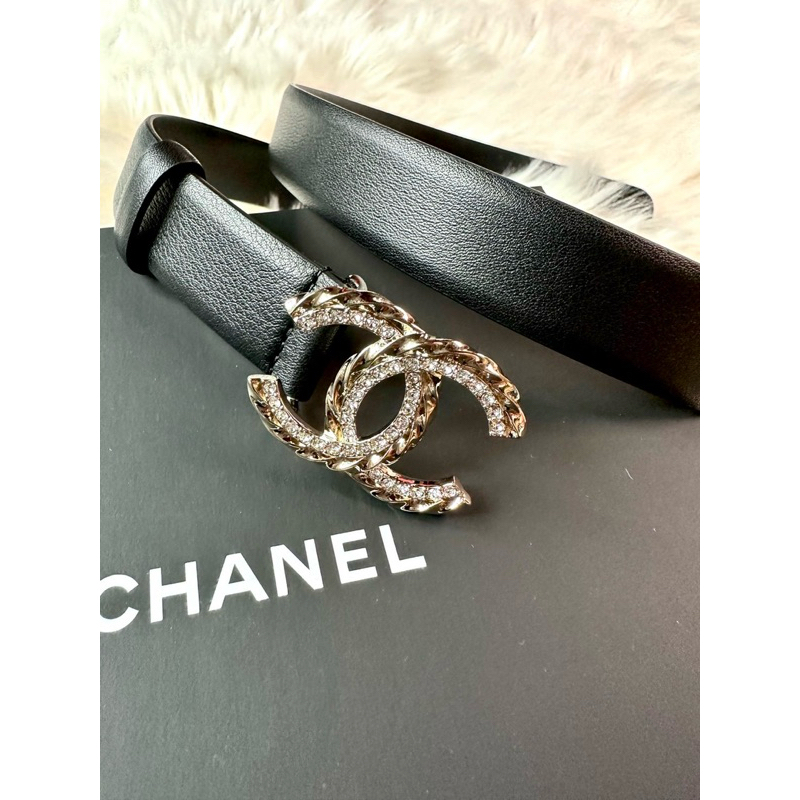 台灣現貨💛41888 香奈兒 Chanel 23b 雕刻雙c水鑽皮帶 尺寸80