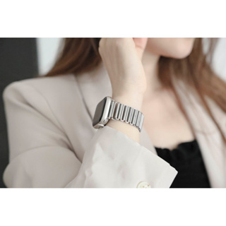 【新品現貨】 時尚簍空造型不鏽鋼錶帶 適用Apple Watch 9 8 7 6代 SE 45 44 41 40mm
