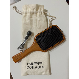 ▸現貨24H內出貨◂ NIPPI 木質氣墊梳 附毛髮清潔刷、收納麻布袋