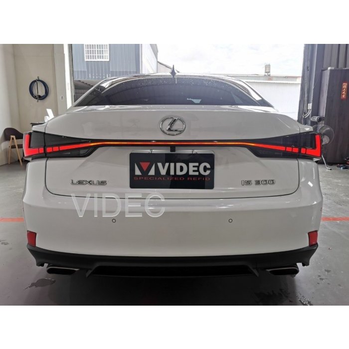 宏業車坊工作室  LEXUS IS200T IS200 IS300 13-20年 流光跑馬 LED 尾燈 含貫穿燈